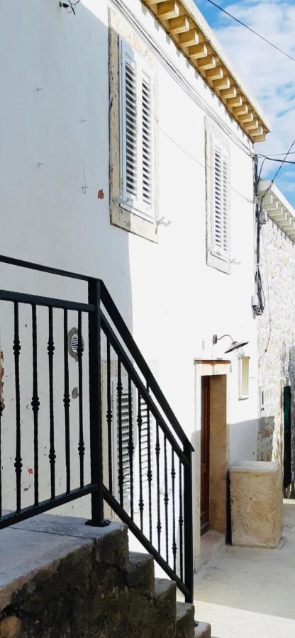 La Casetta Di Gloria Lumbarda Bagian luar foto